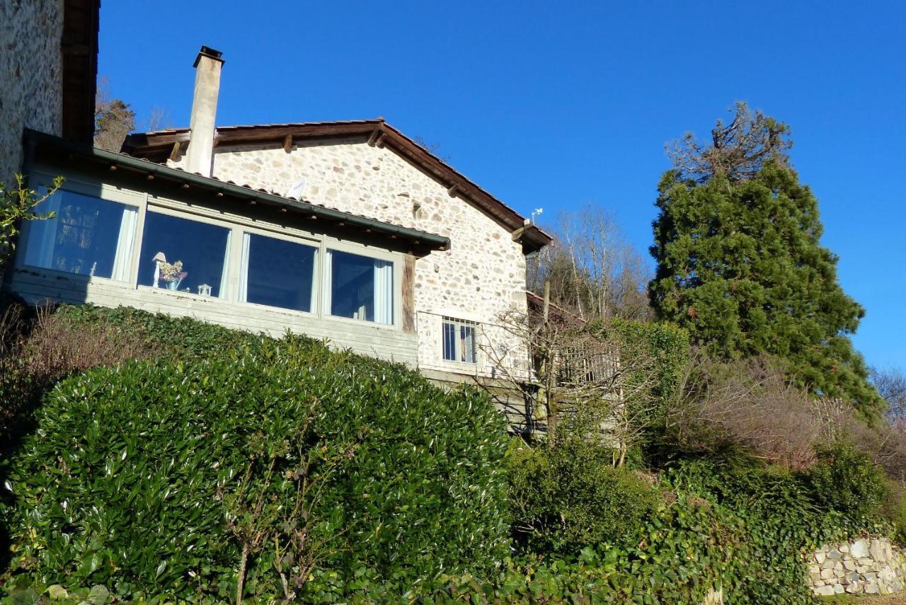 Gite du Hameau D'Amignié Vernay Esterno foto