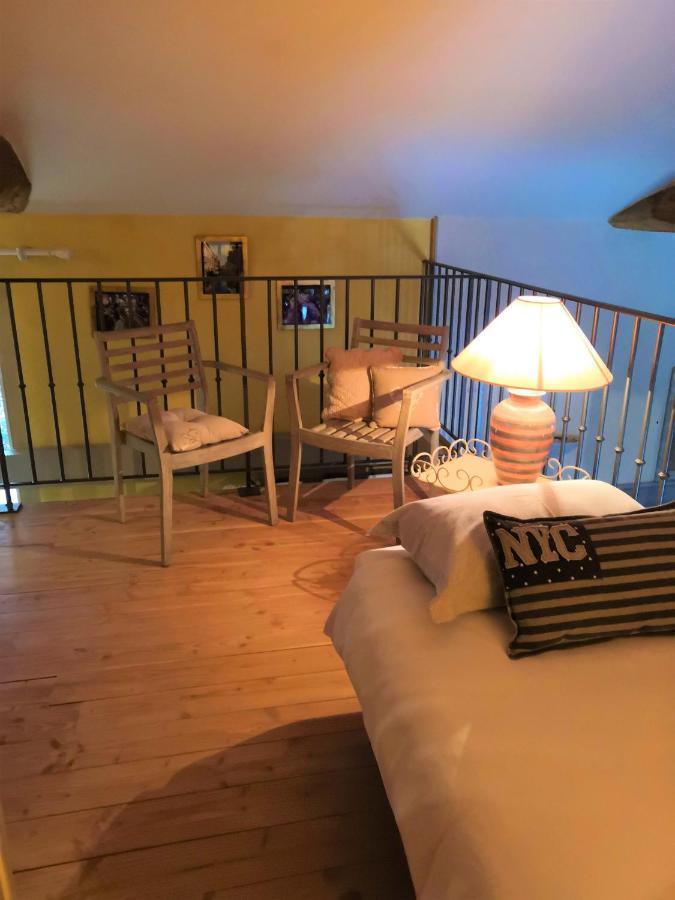 Gite du Hameau D'Amignié Vernay Esterno foto