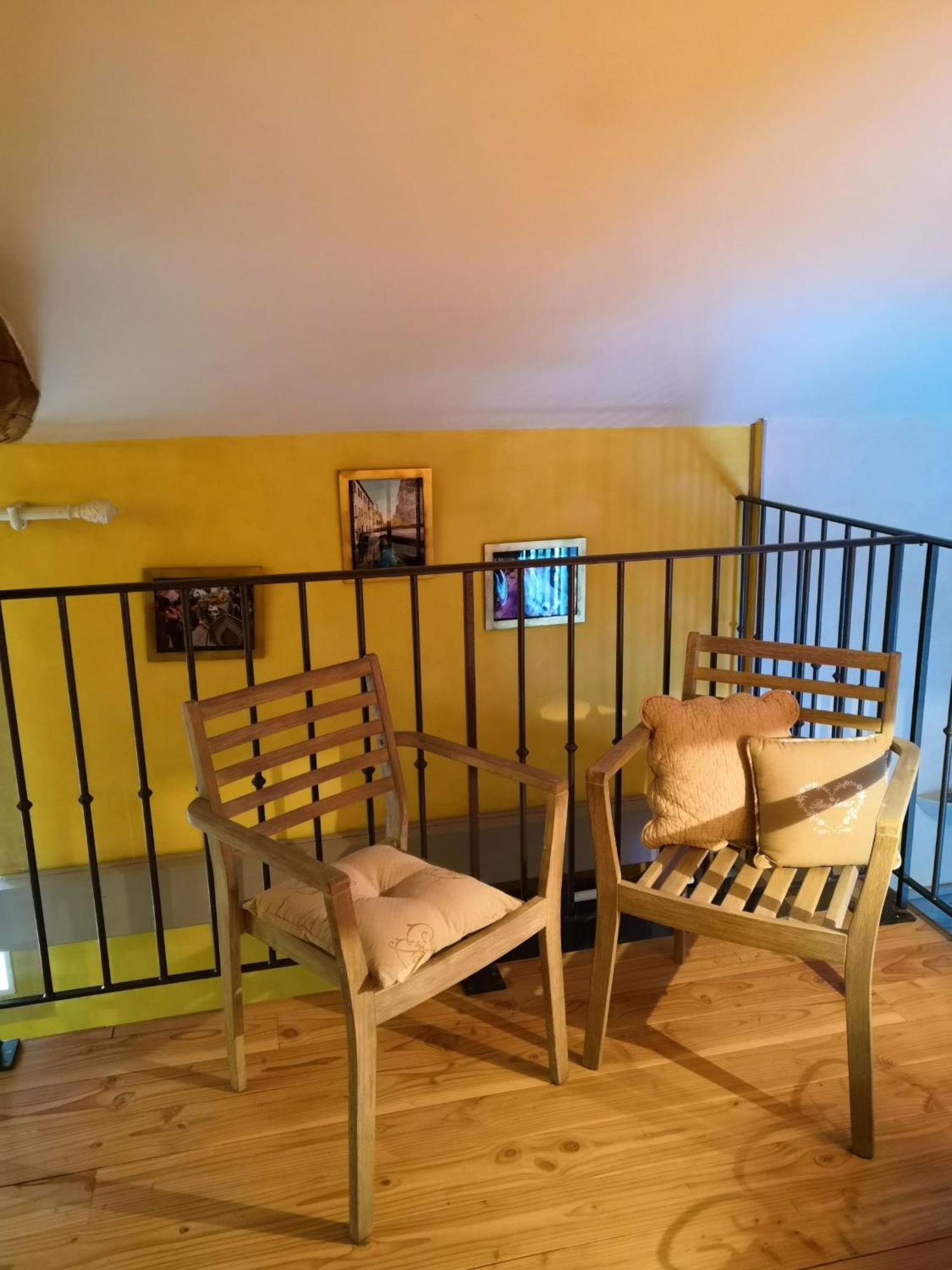 Gite du Hameau D'Amignié Vernay Esterno foto