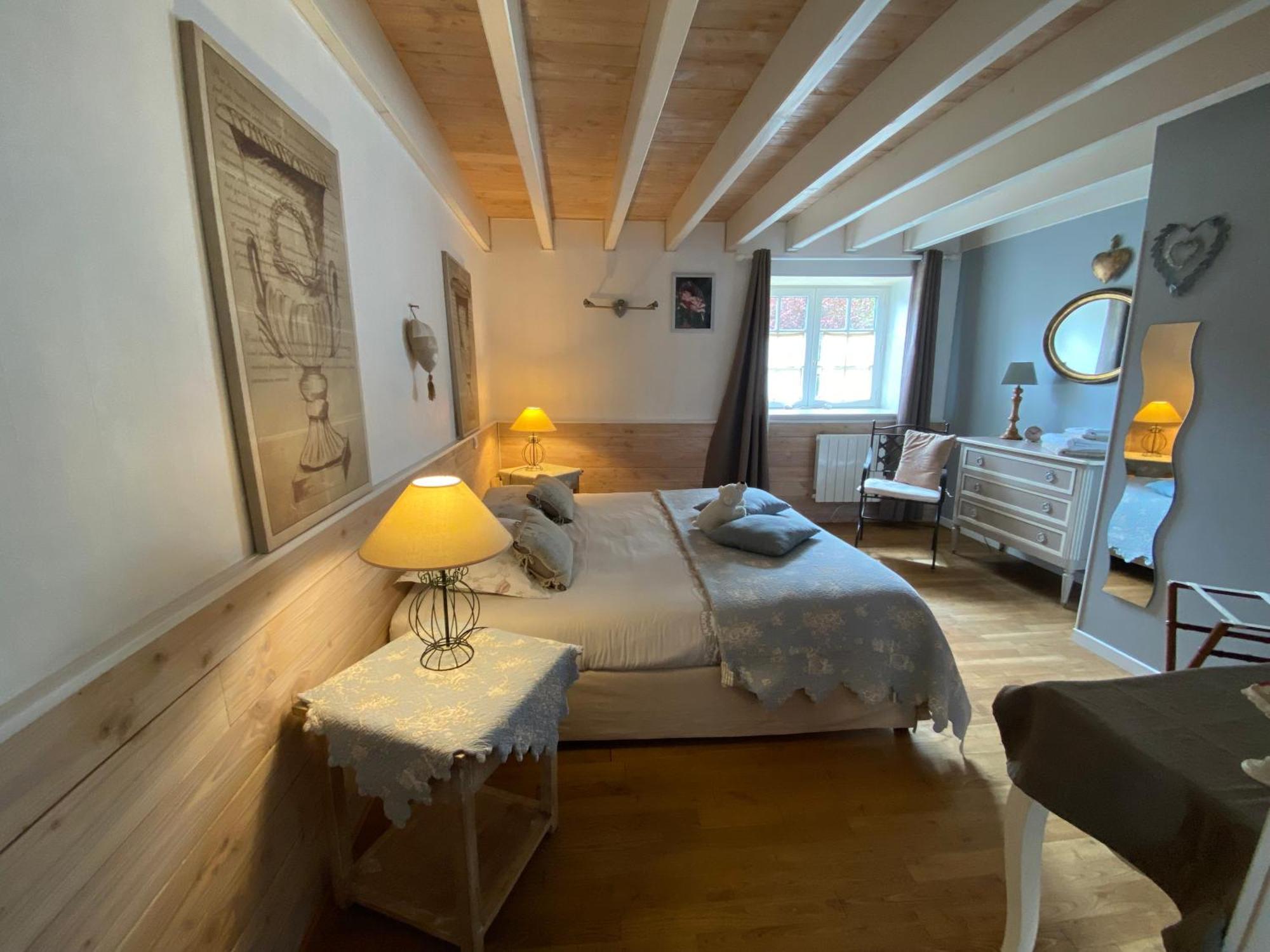 Gite du Hameau D'Amignié Vernay Esterno foto