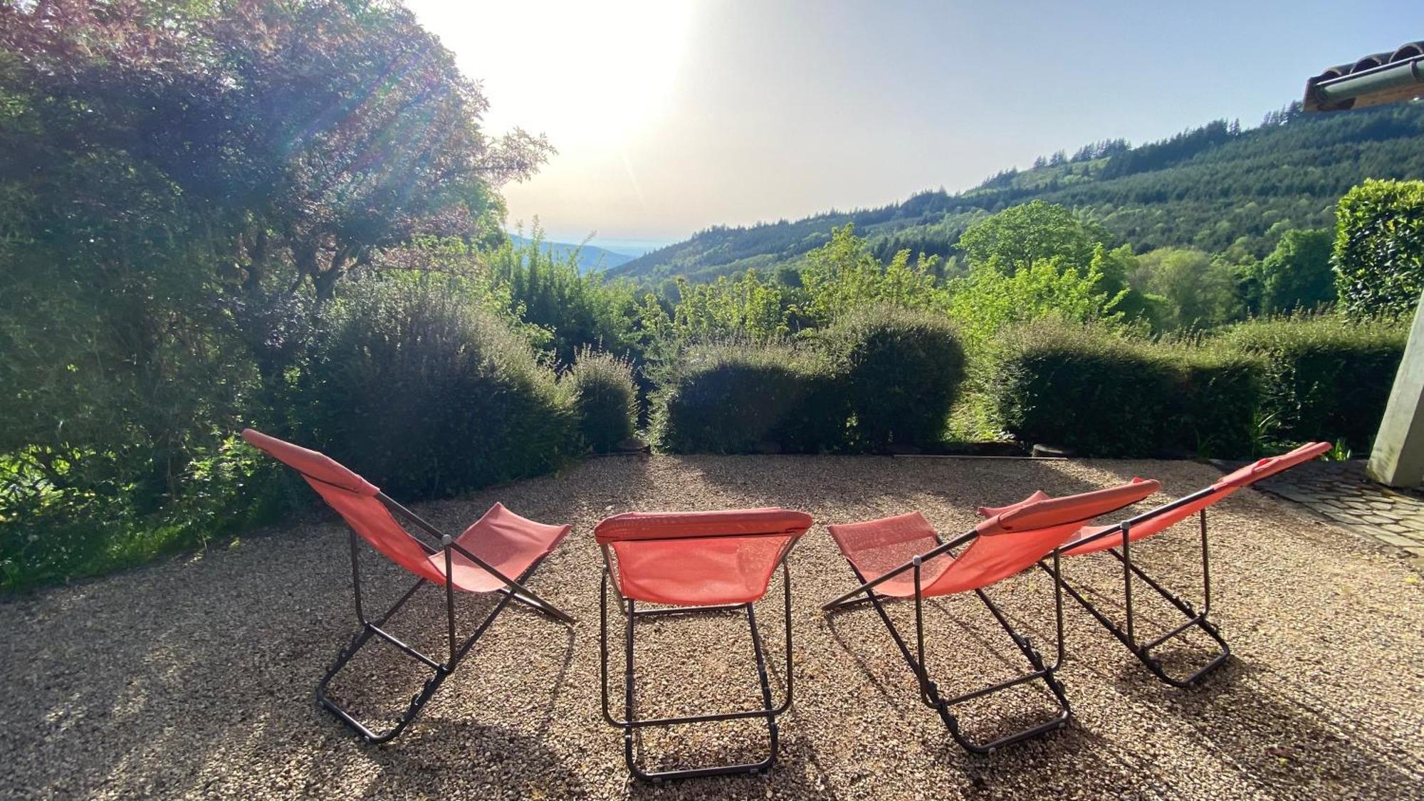 Gite du Hameau D'Amignié Vernay Esterno foto